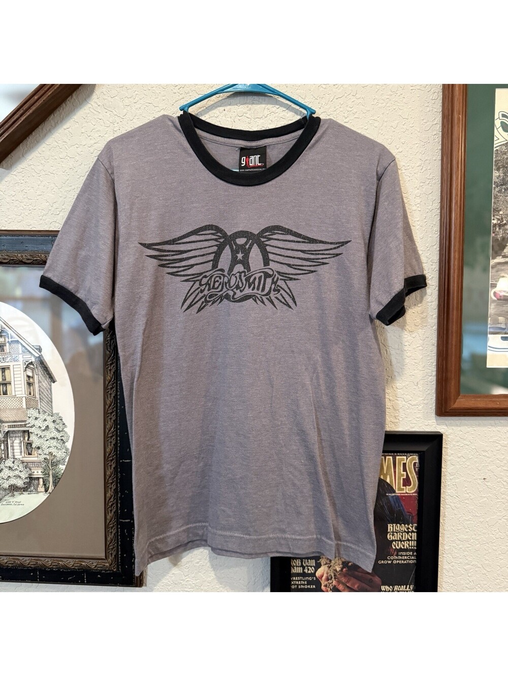 Vintage 90s/00s Aerosmith Gray Ringer Mens Rock Band Giant Tag Tour Shirt Small